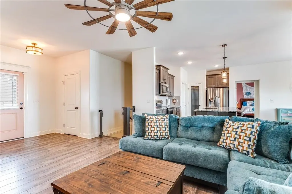 1269 N Forestview Court Wichita KS 67235
