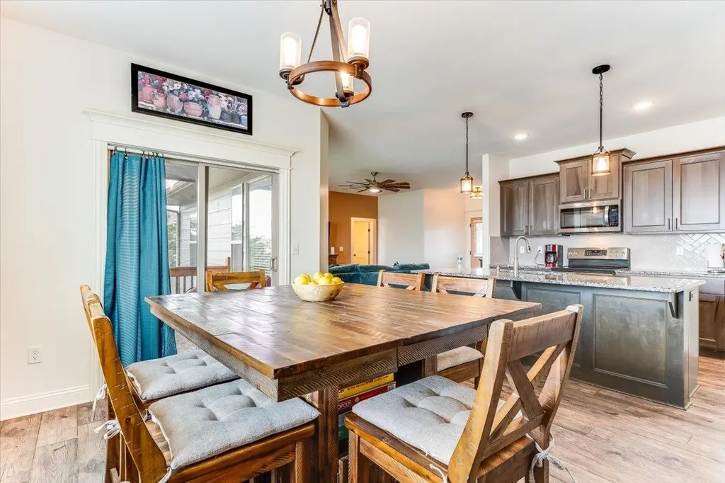 1269 N Forestview Court Wichita KS 67235