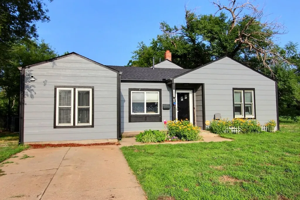 2322 S Palisade Wichita KS 67213