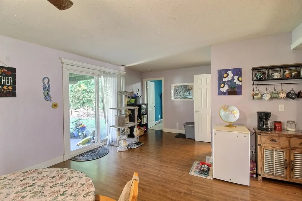 2322 S Palisade Wichita KS 67213