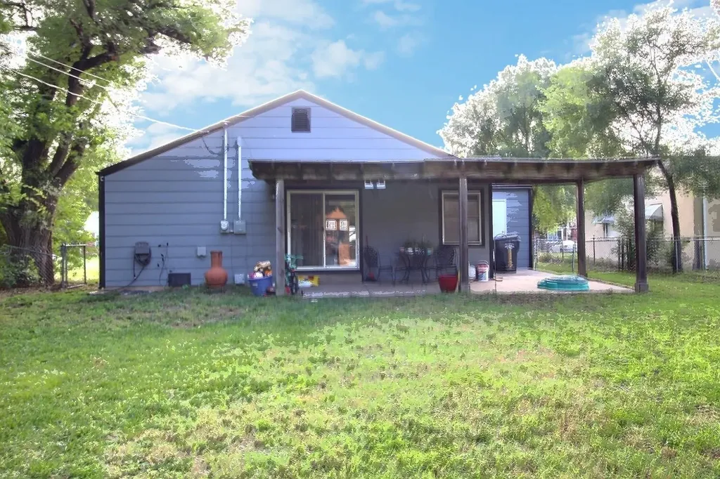 2322 S Palisade Wichita KS 67213