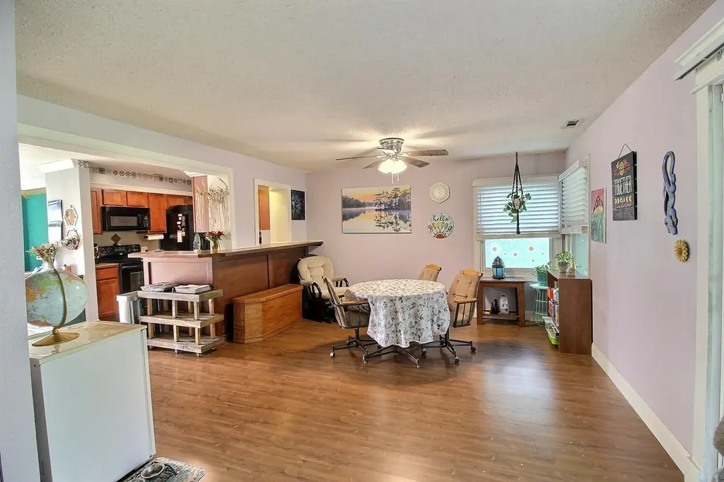 2322 S Palisade Wichita KS 67213