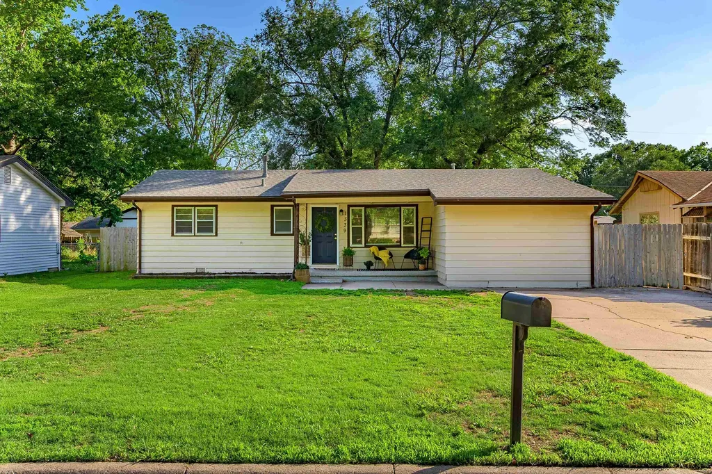 1339 N El Paso Drive Derby KS 67037