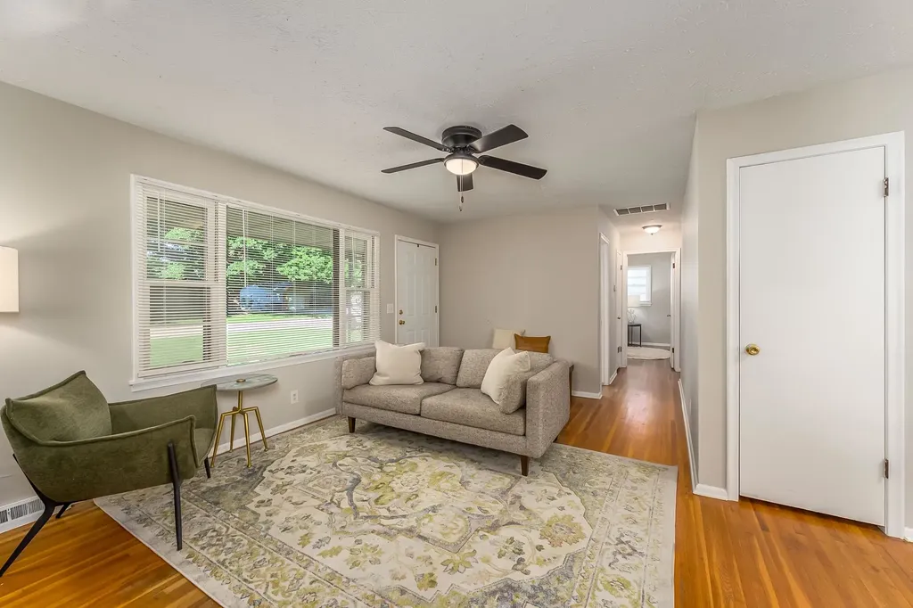 1339 N El Paso Drive Derby KS 67037