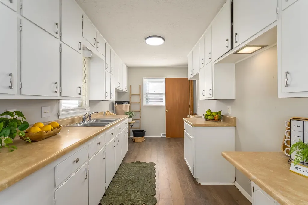 1339 N El Paso Drive Derby KS 67037