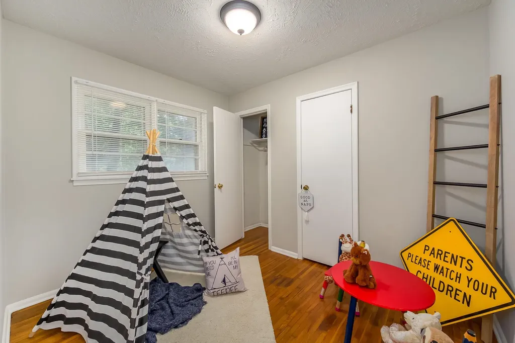 1339 N El Paso Drive Derby KS 67037