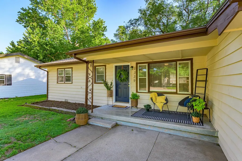 1339 N El Paso Drive Derby KS 67037