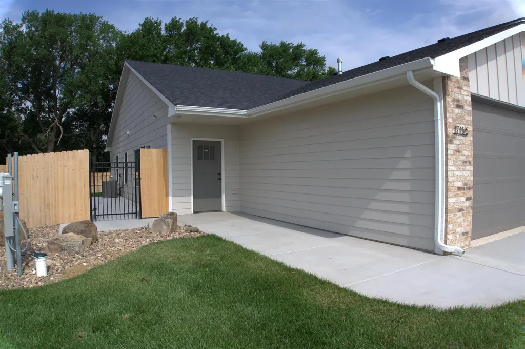 17156 W Lawson Circle Goddard KS 67052