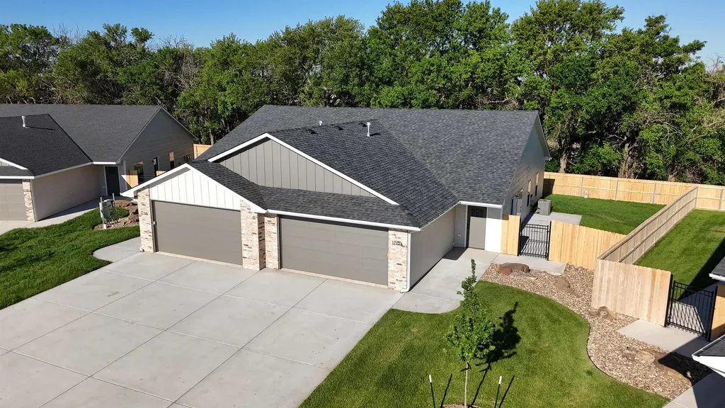 17154 W Lawson Circle Goddard KS 67052