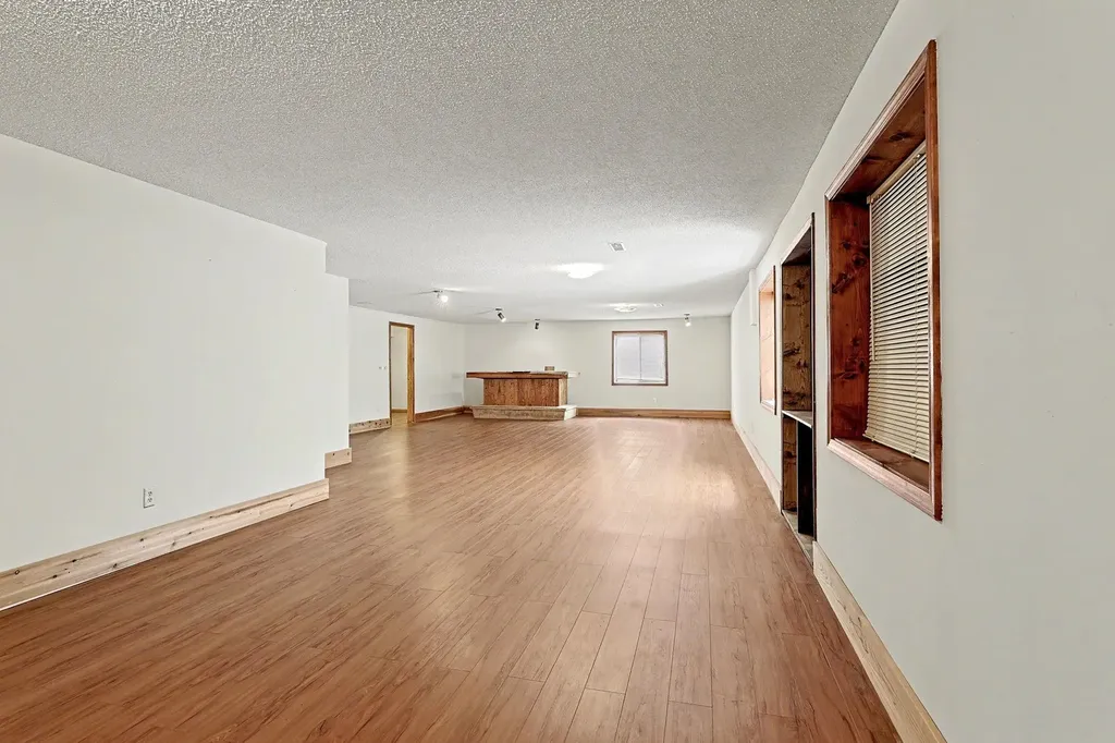 8425 S Lulu Avenue Haysville KS 67060