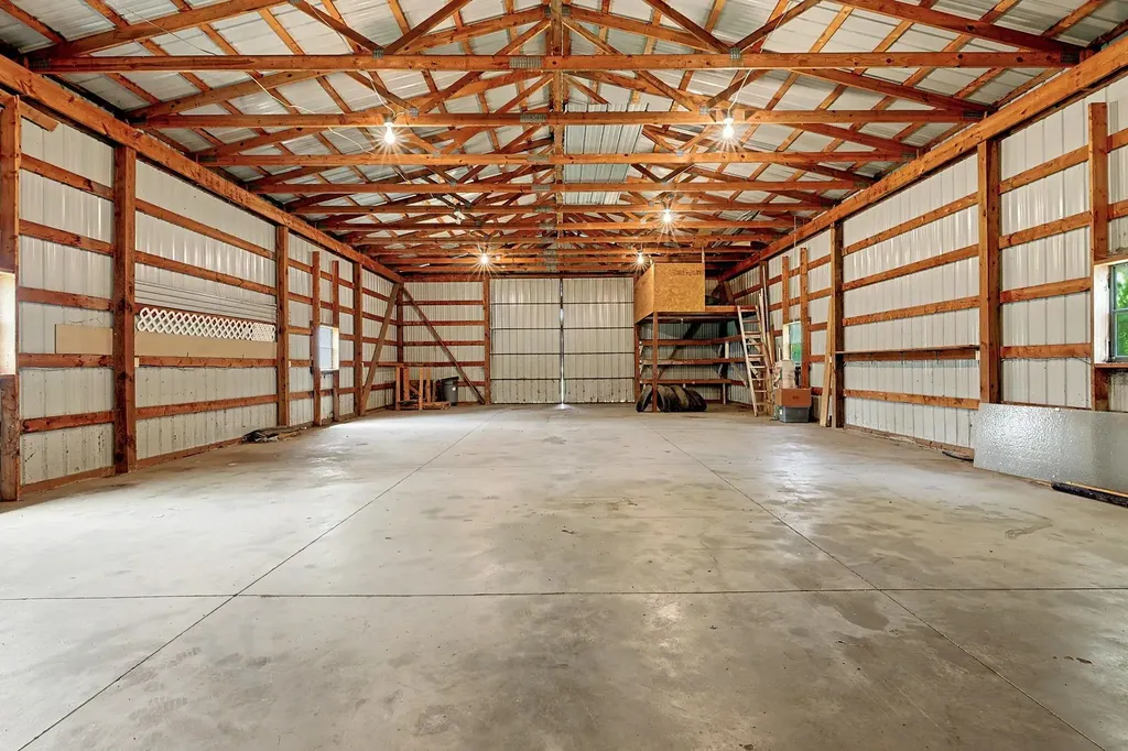 8425 S Lulu Avenue Haysville KS 67060