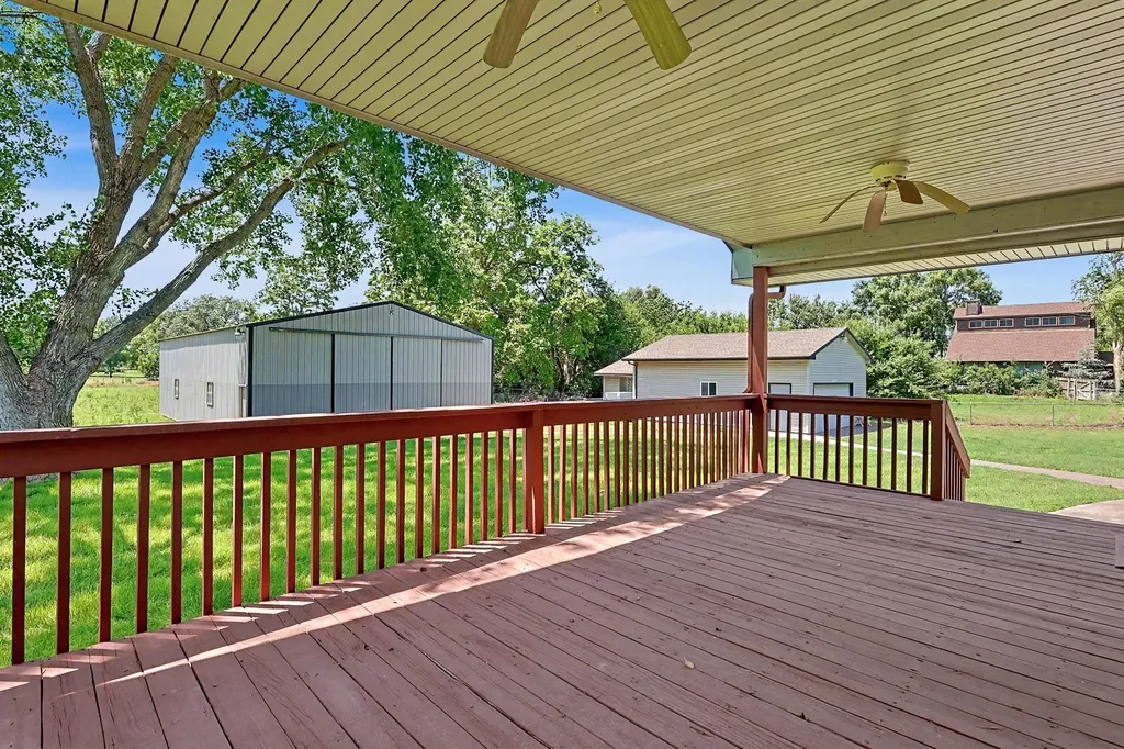 8425 S Lulu Avenue Haysville KS 67060