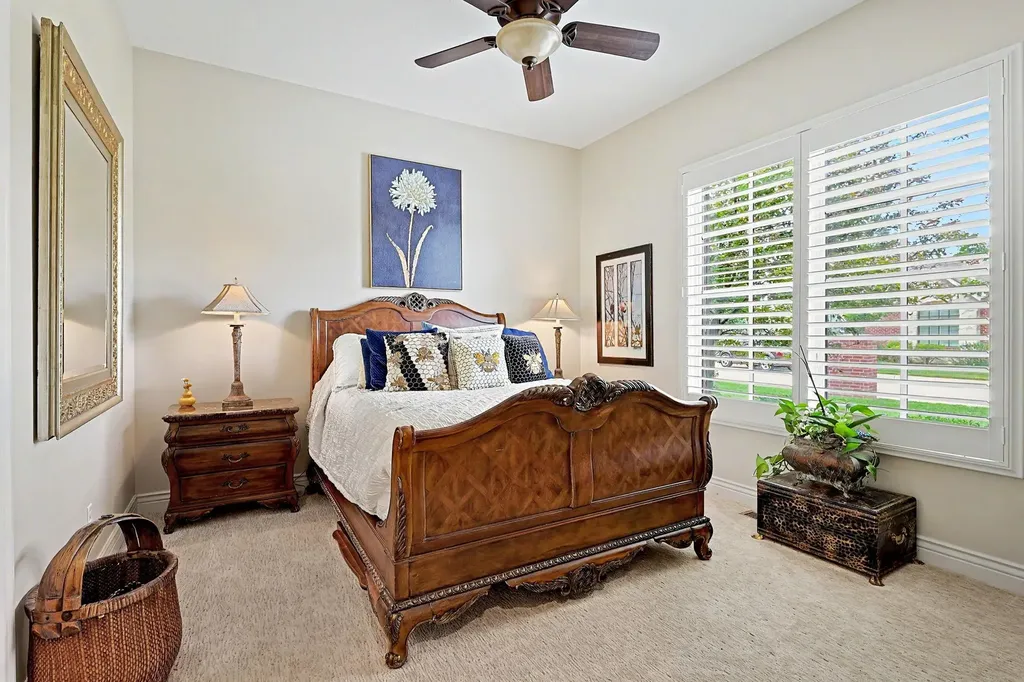 1607 N Red Oaks Wichita KS 67206