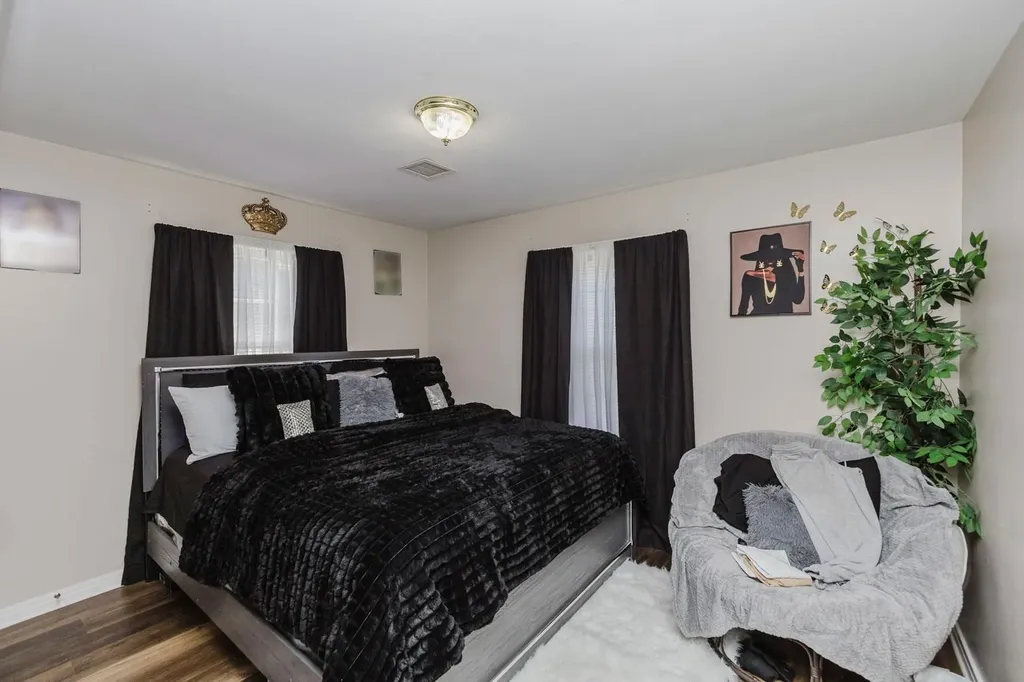 636 S Pinecrest Wichita KS 67218