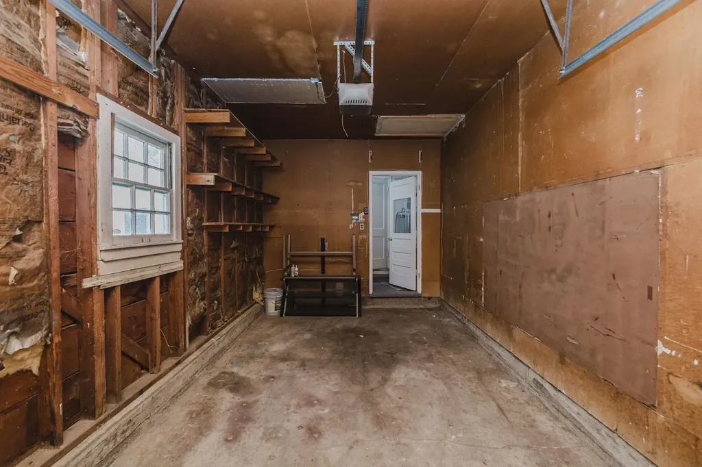 636 S Pinecrest Wichita KS 67218