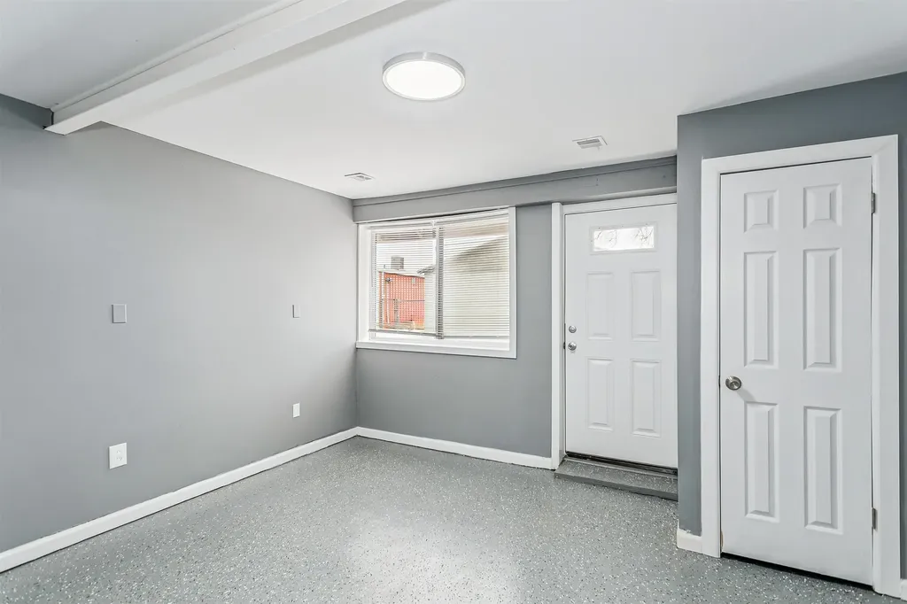 1836 S Laura Avenue Wichita KS 67211