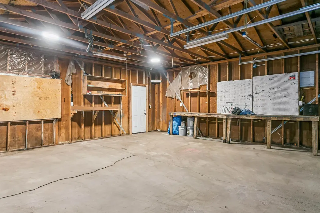 1836 S Laura Avenue Wichita KS 67211