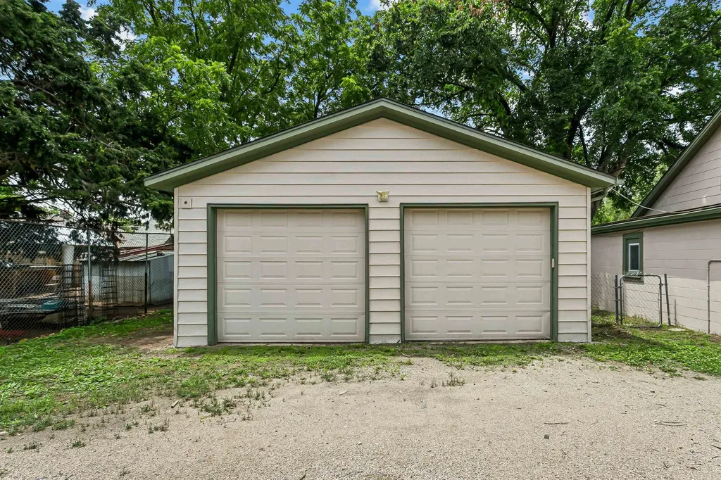 1836 S Laura Avenue Wichita KS 67211