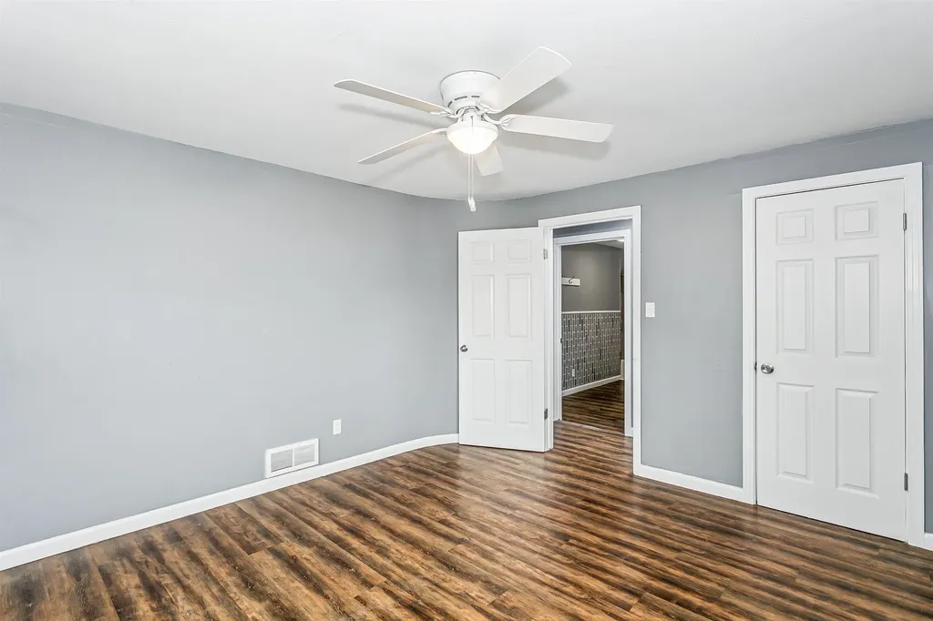 1836 S Laura Avenue Wichita KS 67211