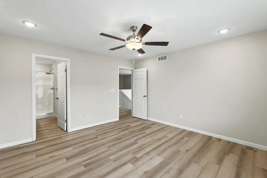 9267 E Fox Pointe Bel Aire KS 67226