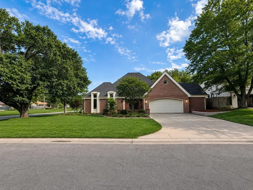 6904 E Aberdeen Wichita KS 67206