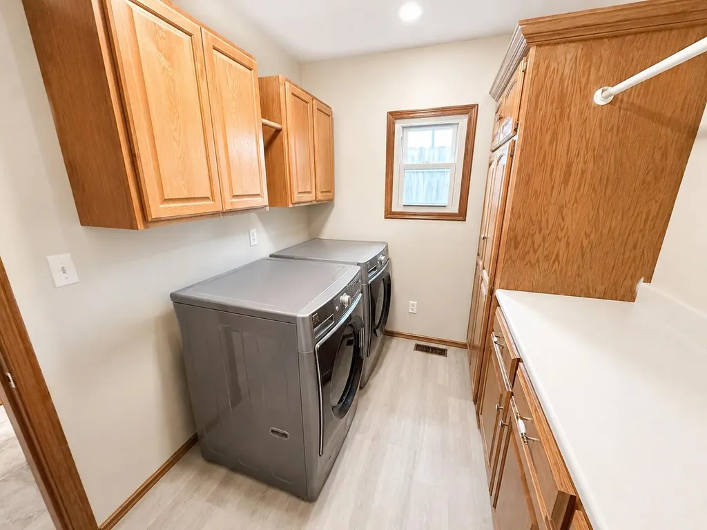 6904 E Aberdeen Wichita KS 67206