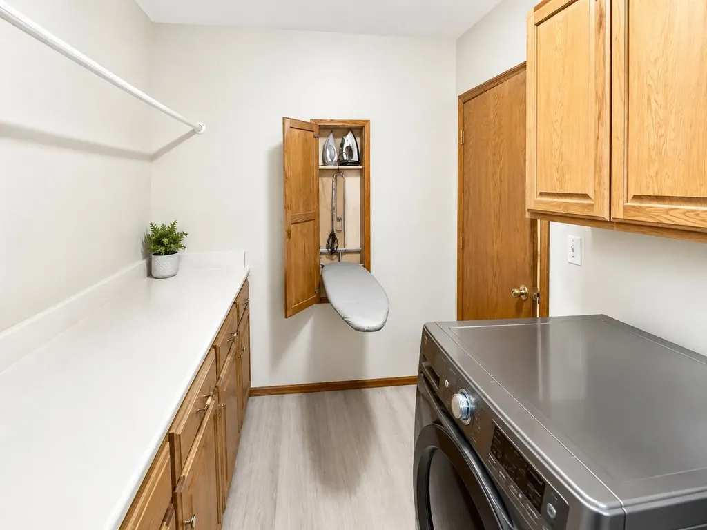 6904 E Aberdeen Wichita KS 67206