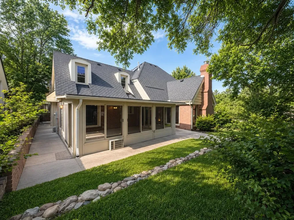 6904 E Aberdeen Wichita KS 67206