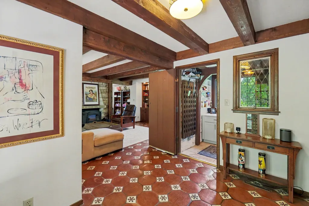 3740 Sleepy Hollow Drive Wichita KS 67208