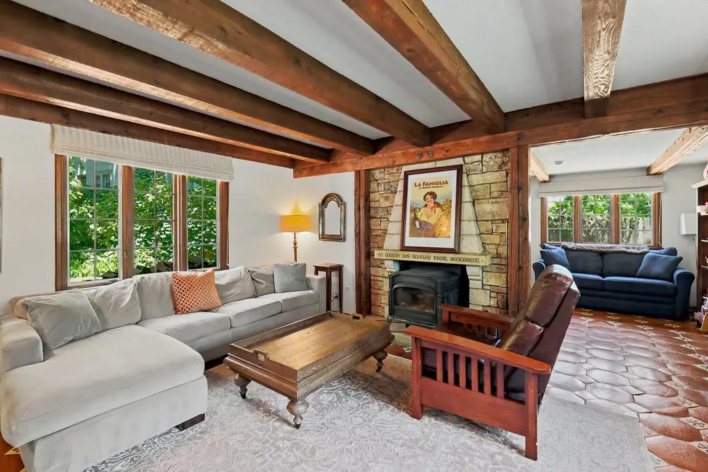 3740 Sleepy Hollow Drive Wichita KS 67208