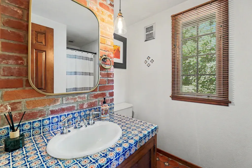 3740 Sleepy Hollow Drive Wichita KS 67208