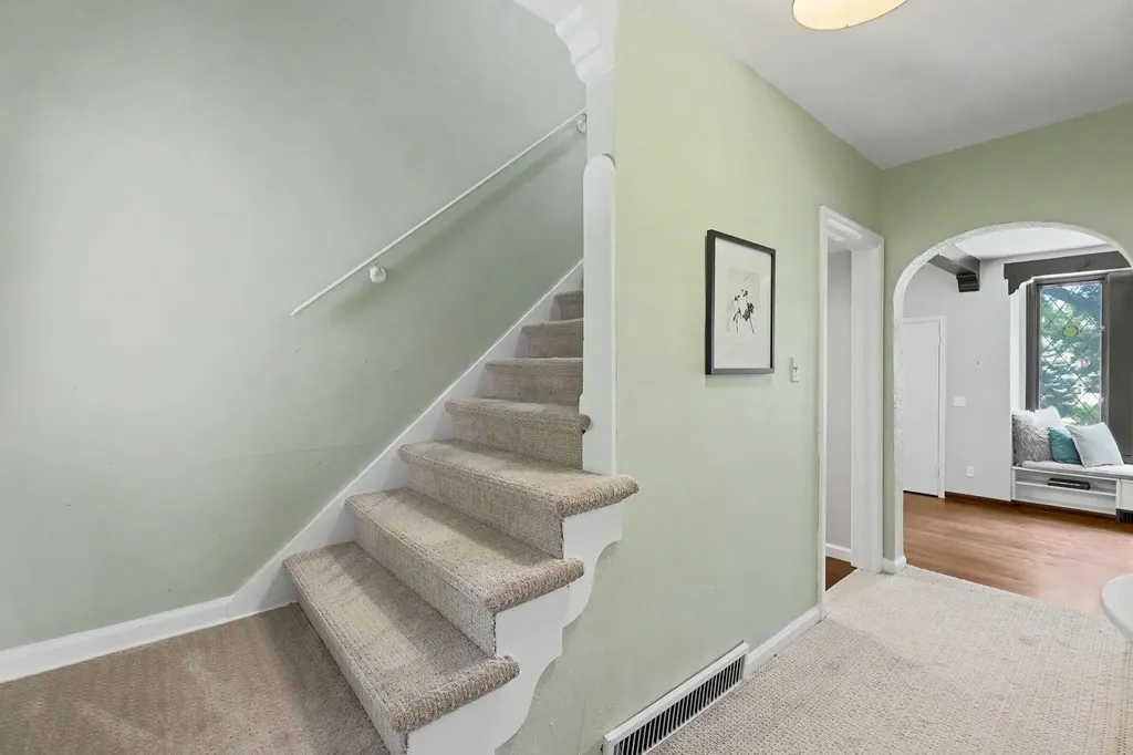 3740 Sleepy Hollow Drive Wichita KS 67208