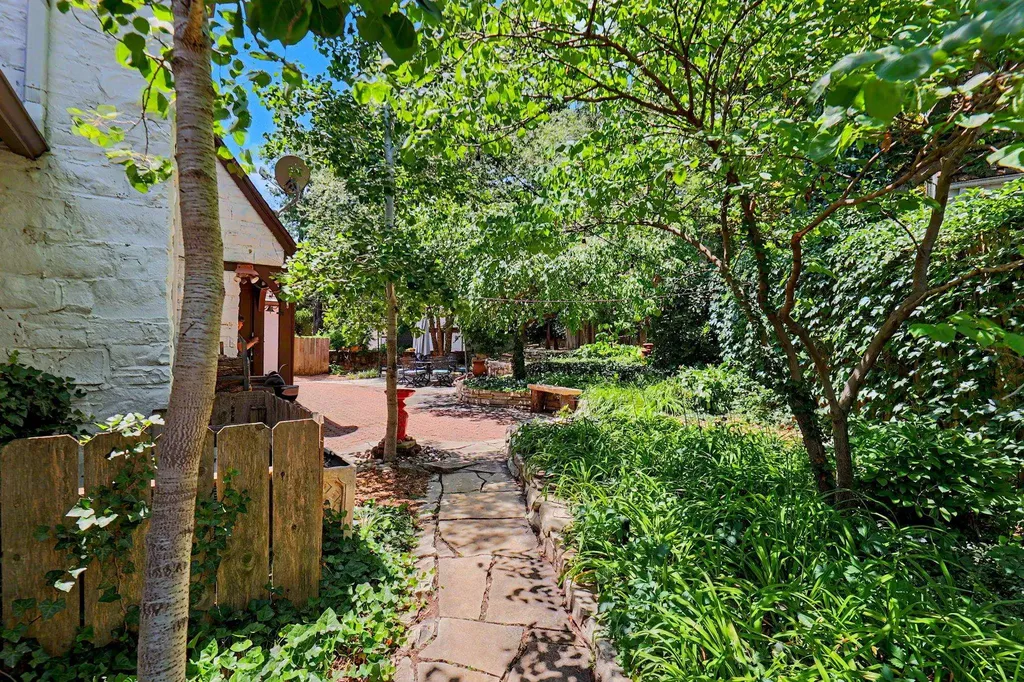 3740 Sleepy Hollow Drive Wichita KS 67208