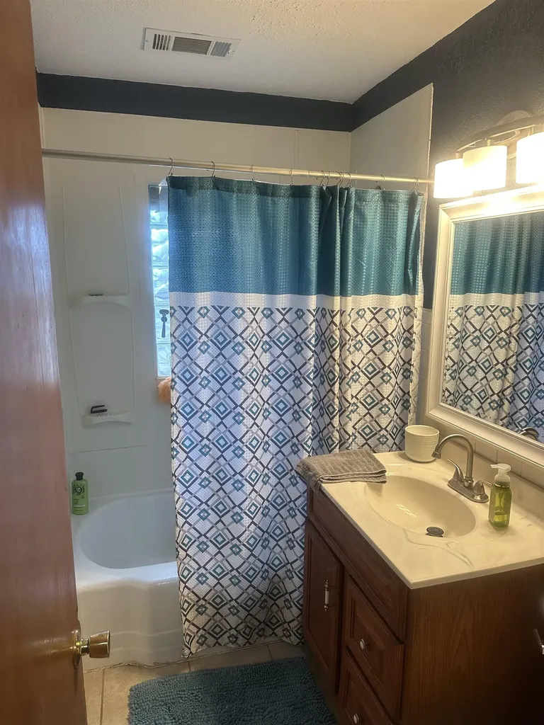 637 S Lightner Drive Wichita KS 67218