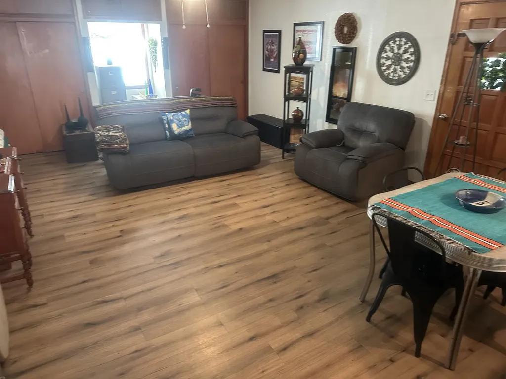 637 S Lightner Drive Wichita KS 67218