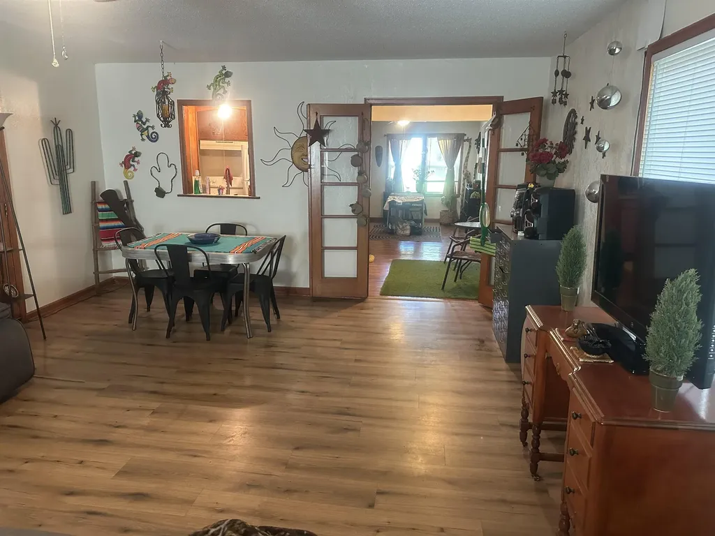 637 S Lightner Drive Wichita KS 67218