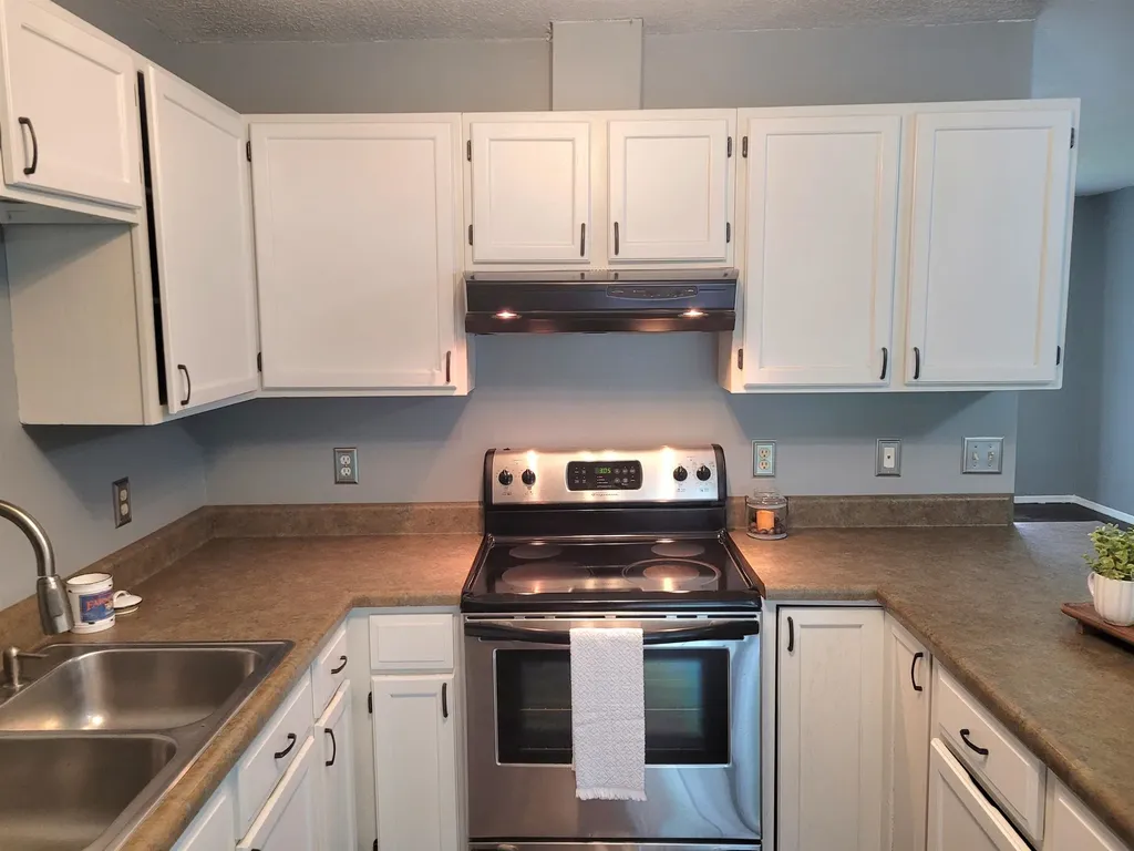 1102 E 5th Street Douglass KS 67039-9658