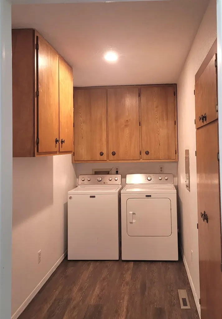 1102 E 5th Street Douglass KS 67039-9658