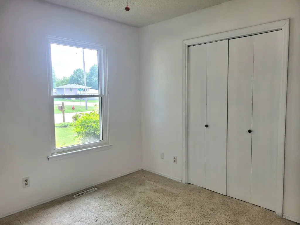 1102 E 5th Street Douglass KS 67039-9658