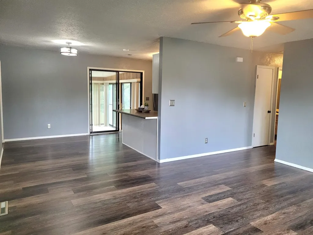 1102 E 5th Street Douglass KS 67039-9658