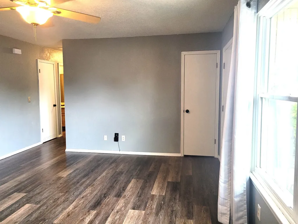 1102 E 5th Street Douglass KS 67039-9658