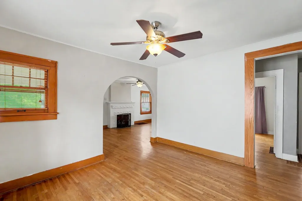 3719 E Edgemont Place Wichita KS 67208