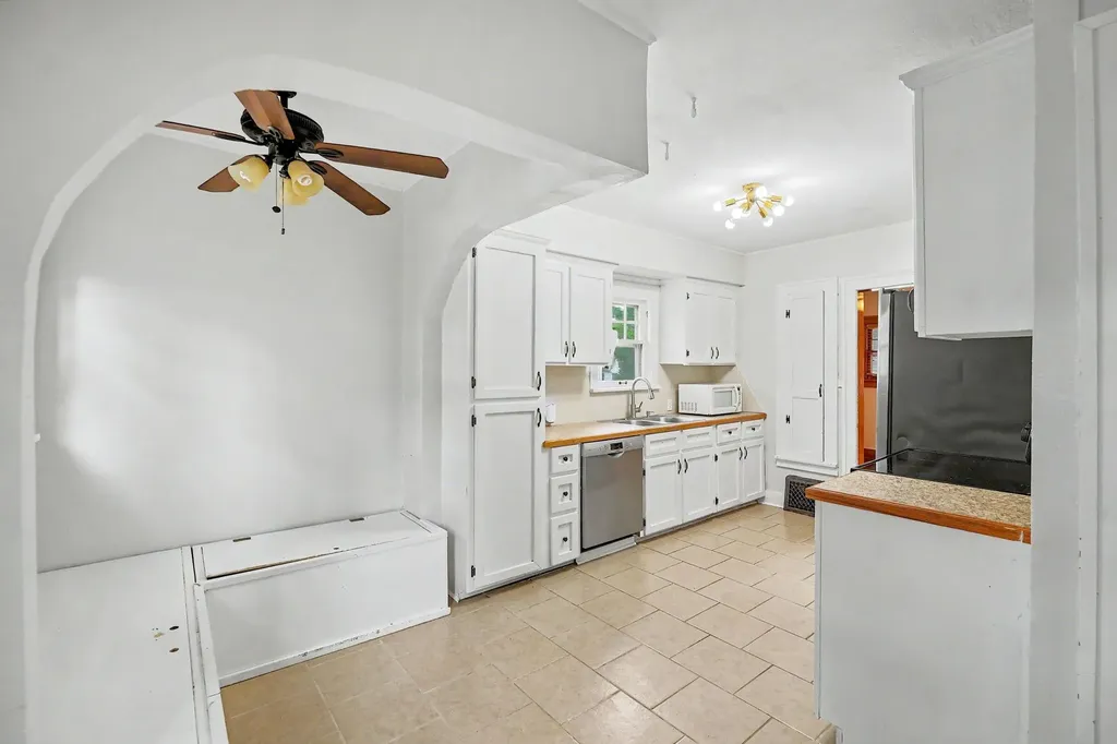3719 E Edgemont Place Wichita KS 67208