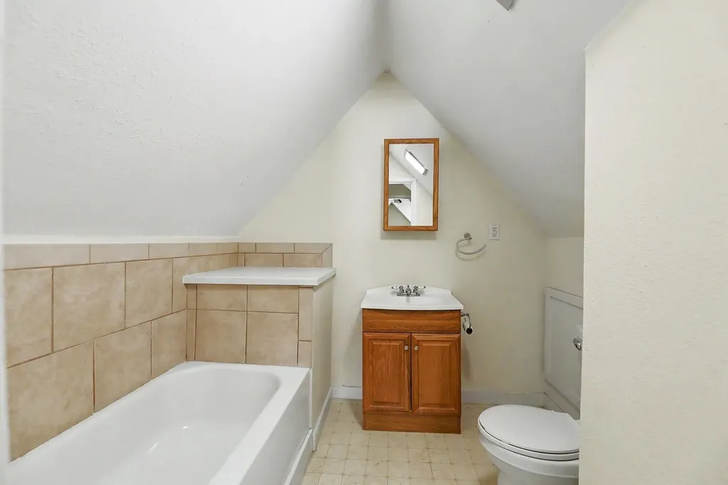 3719 E Edgemont Place Wichita KS 67208