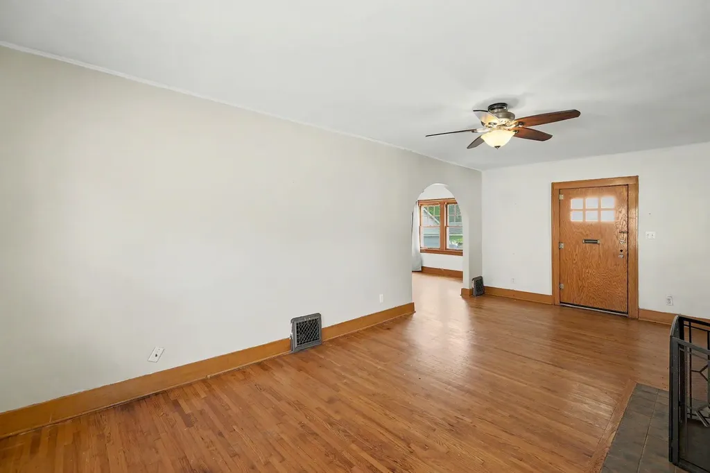 3719 E Edgemont Place Wichita KS 67208