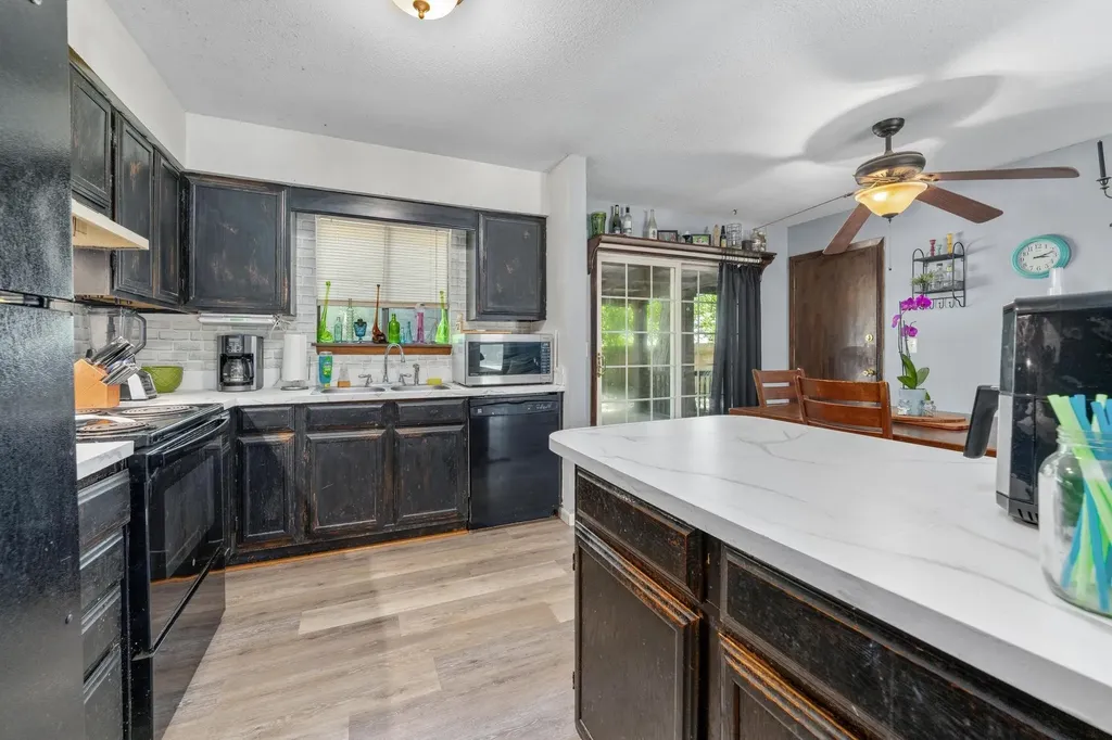 603 E 54th Street South Wichita KS 67216
