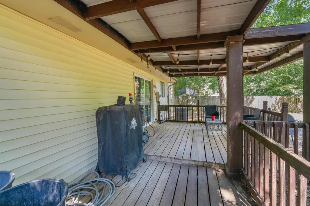 603 E 54th Street South Wichita KS 67216