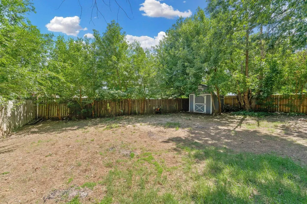 603 E 54th Street South Wichita KS 67216