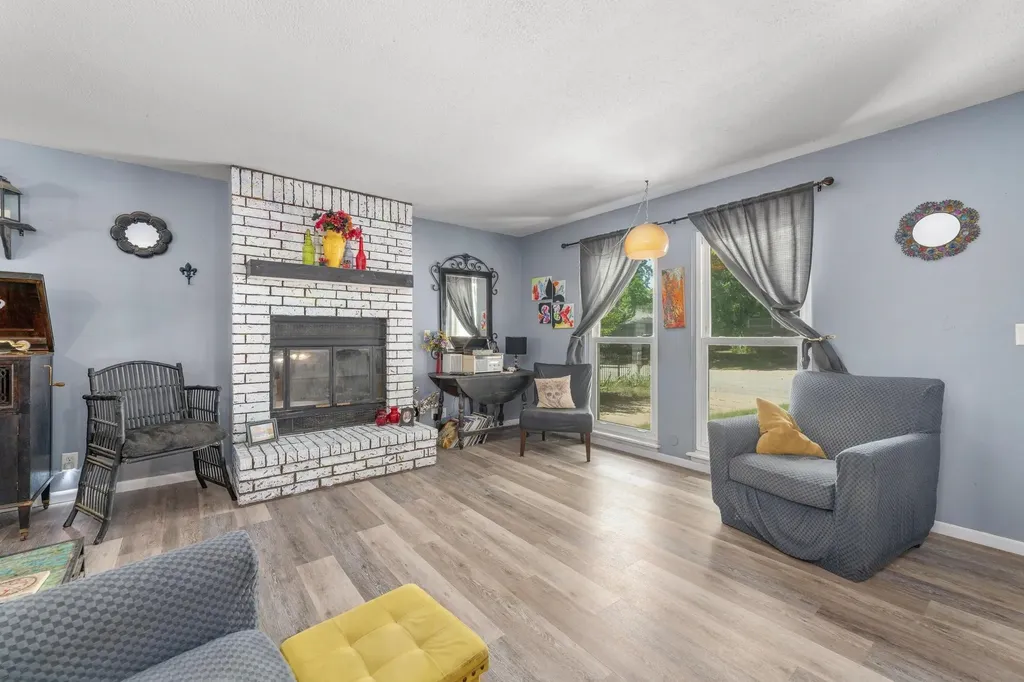 603 E 54th Street South Wichita KS 67216