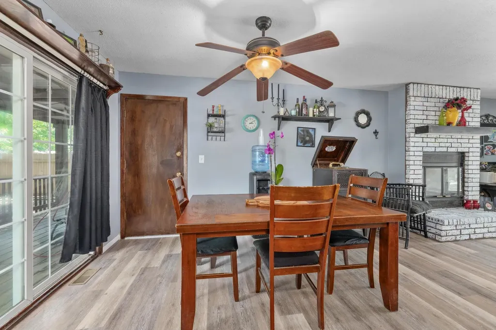 603 E 54th Street South Wichita KS 67216